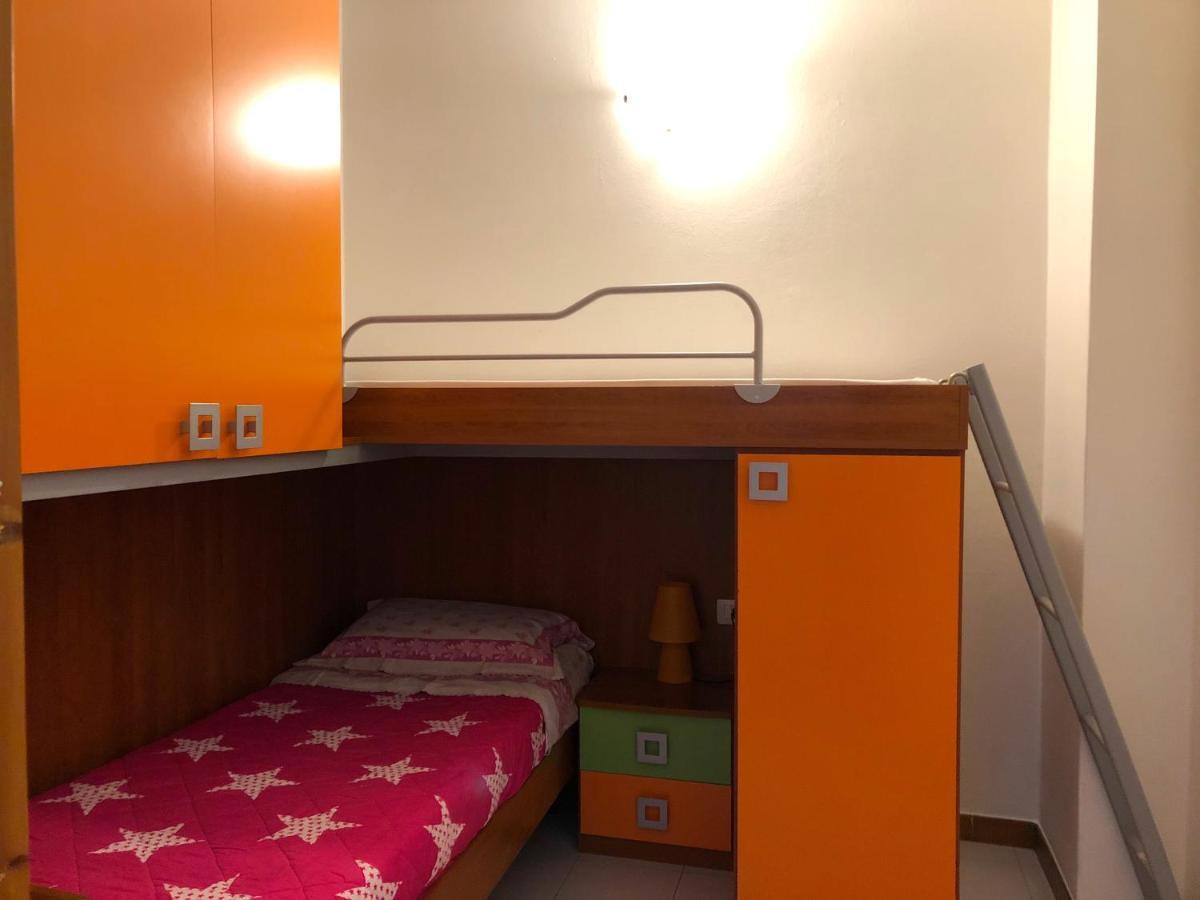 קאסטלסארדו Apartment Arianna 150Mt From Beach מראה חיצוני תמונה